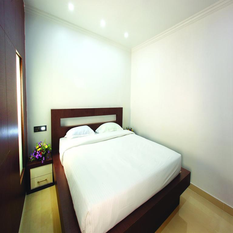 Holiday Hill Hotel & Suites Sultan Bathery Bagian luar foto