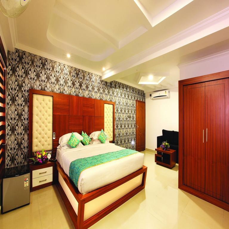 Holiday Hill Hotel & Suites Sultan Bathery Bagian luar foto