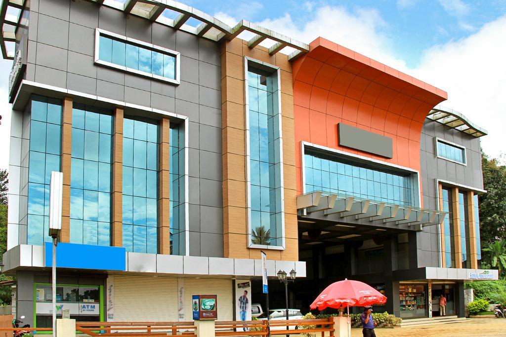 Holiday Hill Hotel & Suites Sultan Bathery Bagian luar foto